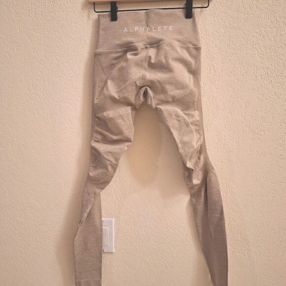 Alphalete aero leggings small - Picture 5 of 7